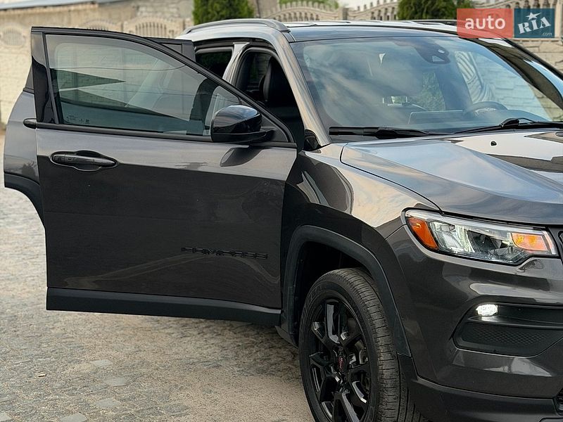 Позашляховик / Кросовер Jeep Compass 2023 в Львові