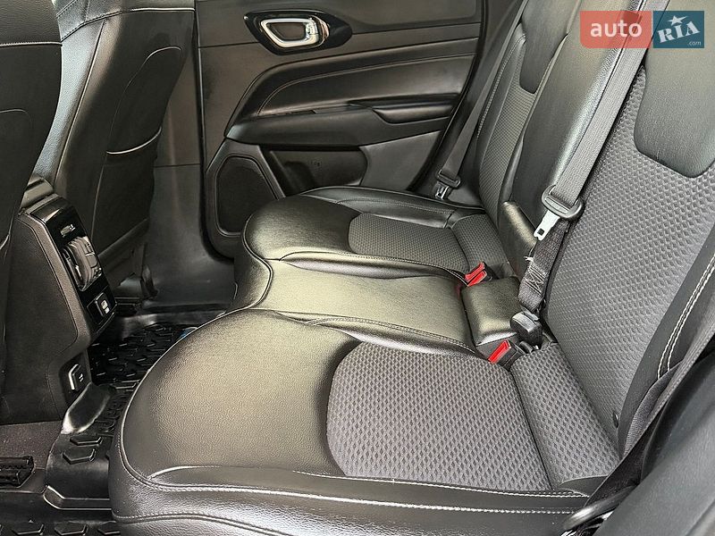 Позашляховик / Кросовер Jeep Compass 2023 в Львові