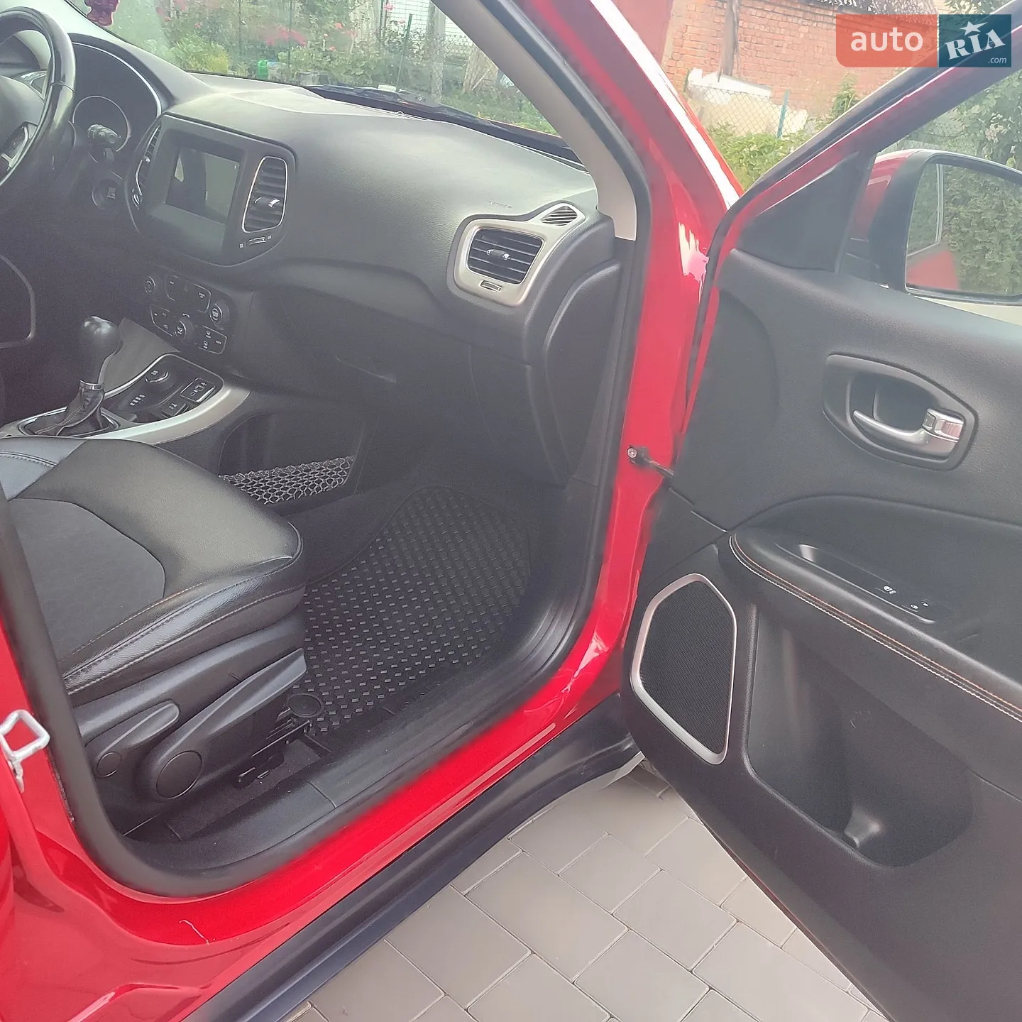 2019 Jeep Compass - мініатюра 28