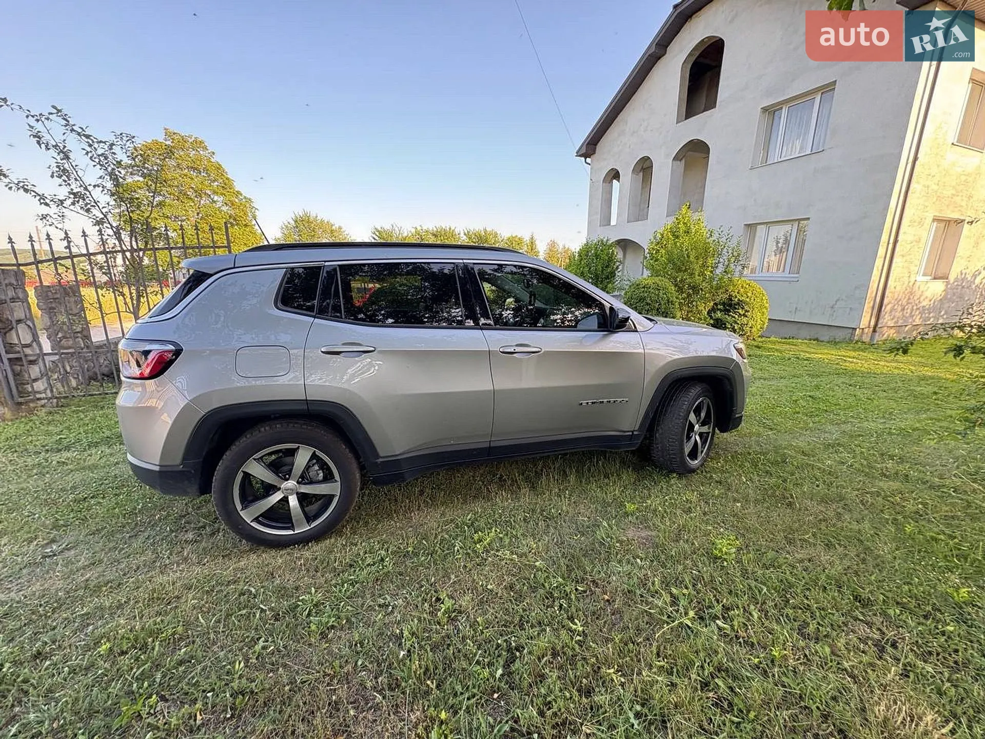 2021 Jeep Compass - мініатюра 4