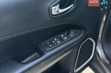 Позашляховик / Кросовер Jeep Compass 2019 в Львові фото 17 Позашляховик / Кросовер Jeep Compass 2019 в Львові
