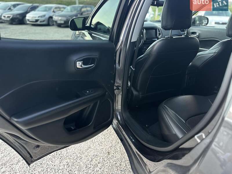 Позашляховик / Кросовер Jeep Compass 2019 в Львові фото 24 Позашляховик / Кросовер Jeep Compass 2019 в Львові