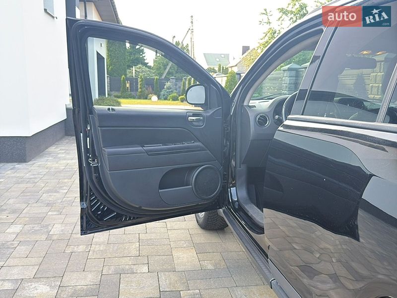 Внедорожник / Кроссовер Jeep Compass 2016 в Луцке