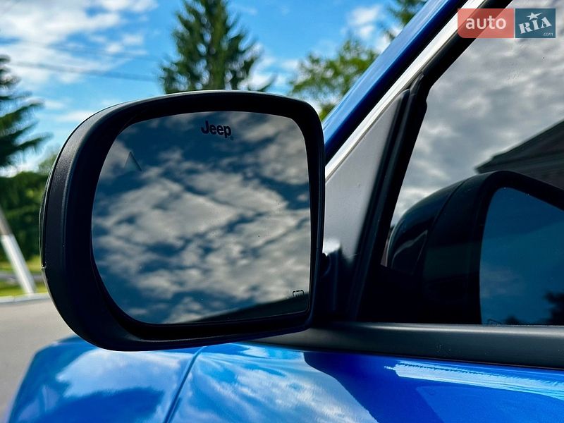 Внедорожник / Кроссовер Jeep Compass 2022 в Ромнах