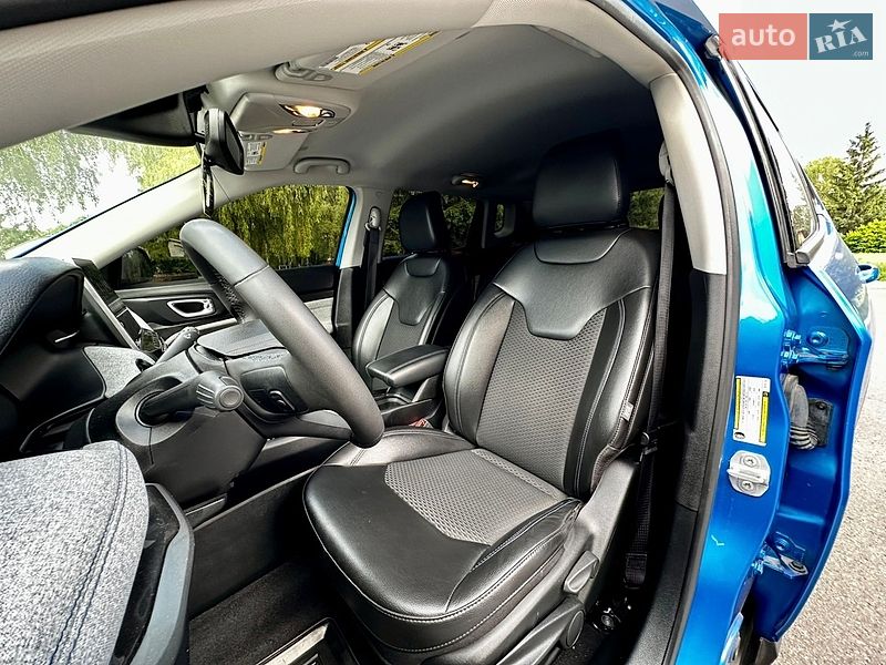 Внедорожник / Кроссовер Jeep Compass 2022 в Ромнах