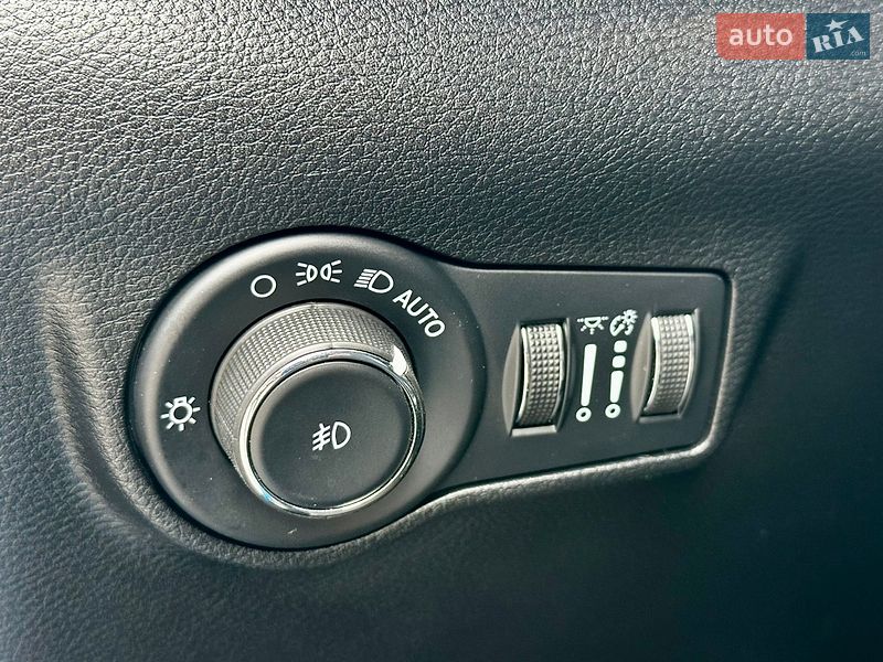 Внедорожник / Кроссовер Jeep Compass 2022 в Киеве