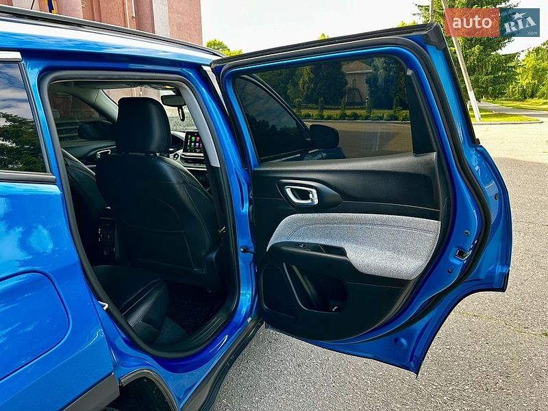 Внедорожник / Кроссовер Jeep Compass 2022 в Ромнах