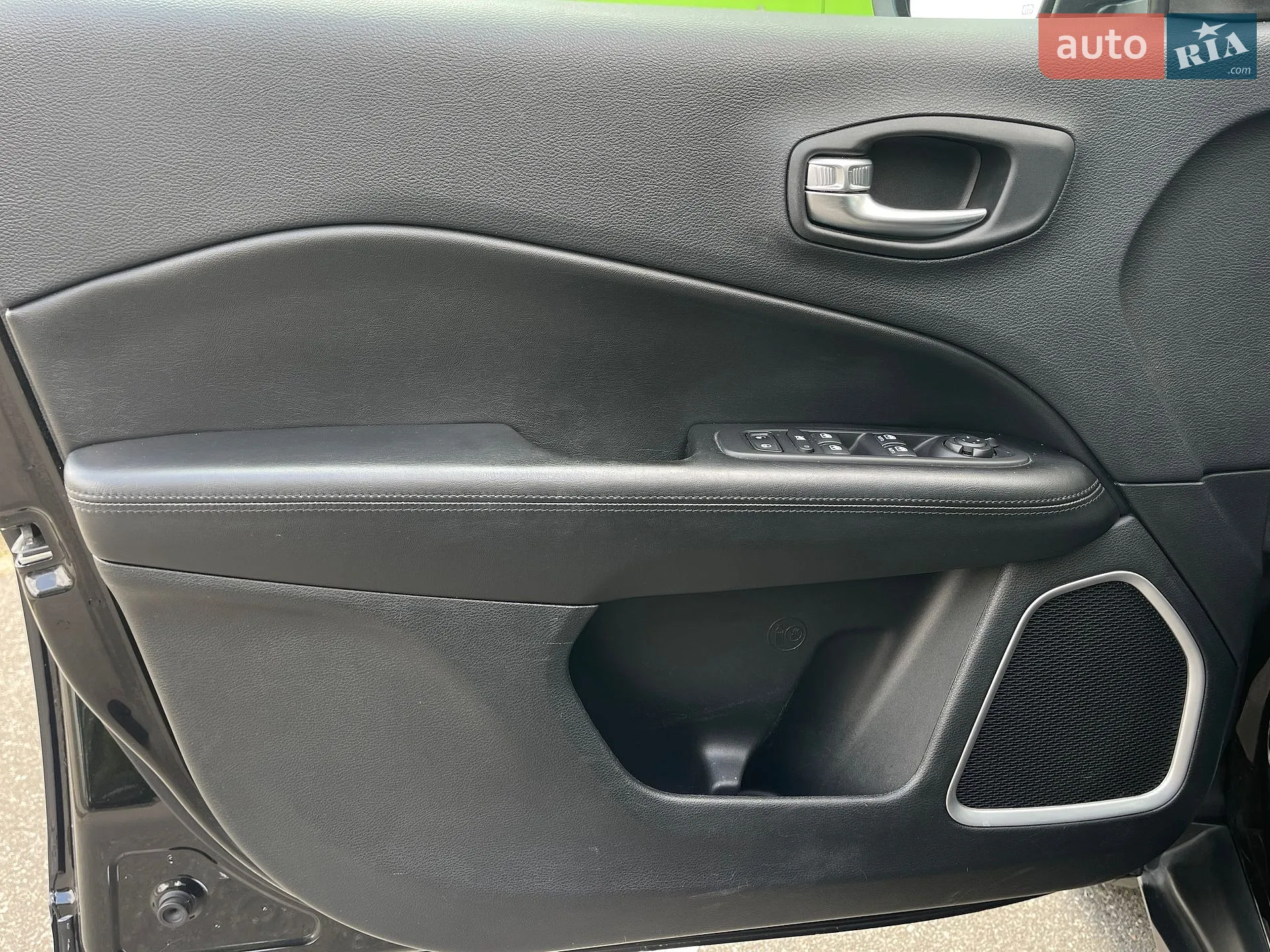 2018 Jeep Compass - мініатюра 15
