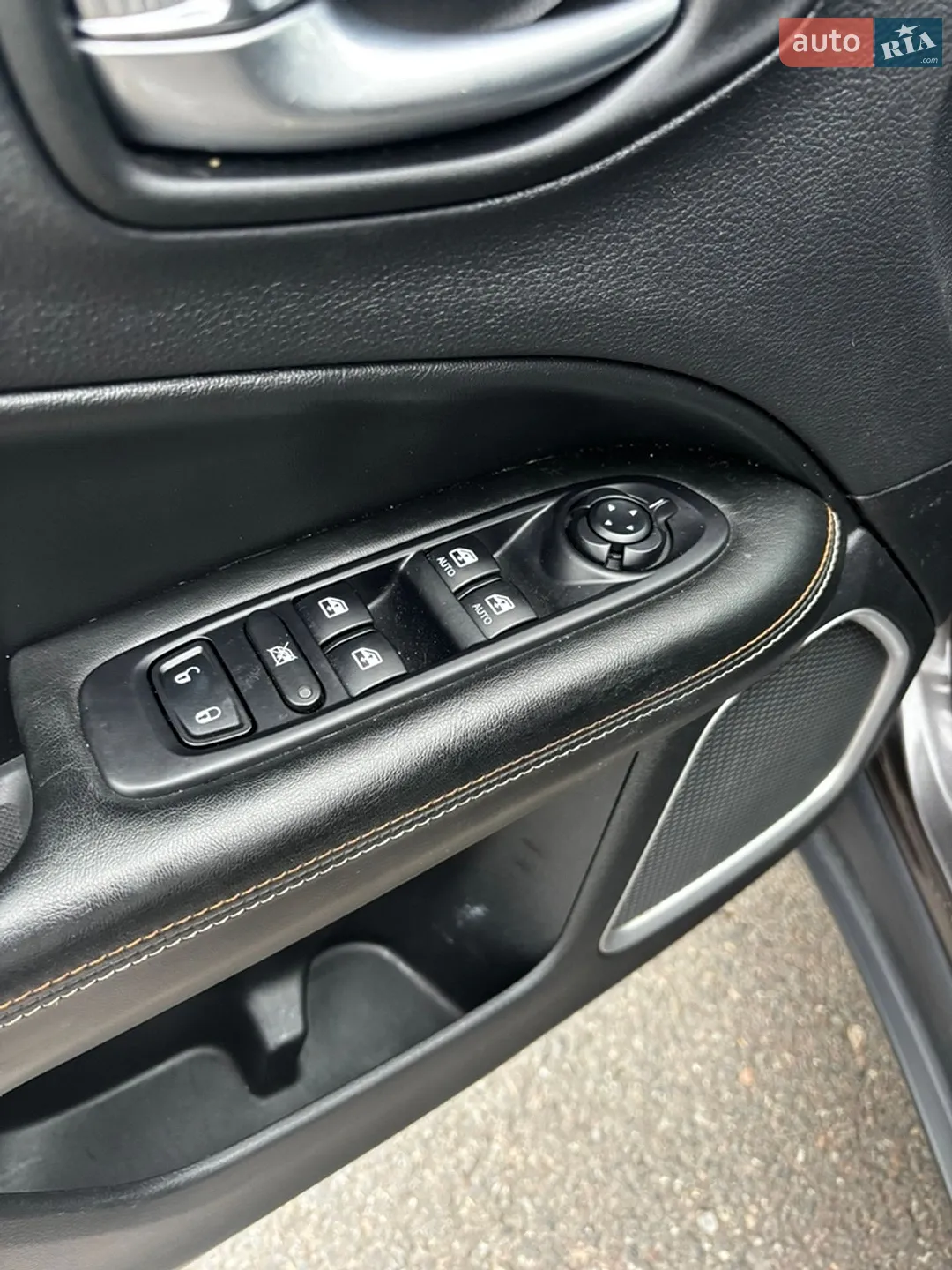 2019 Jeep Compass - мініатюра 35
