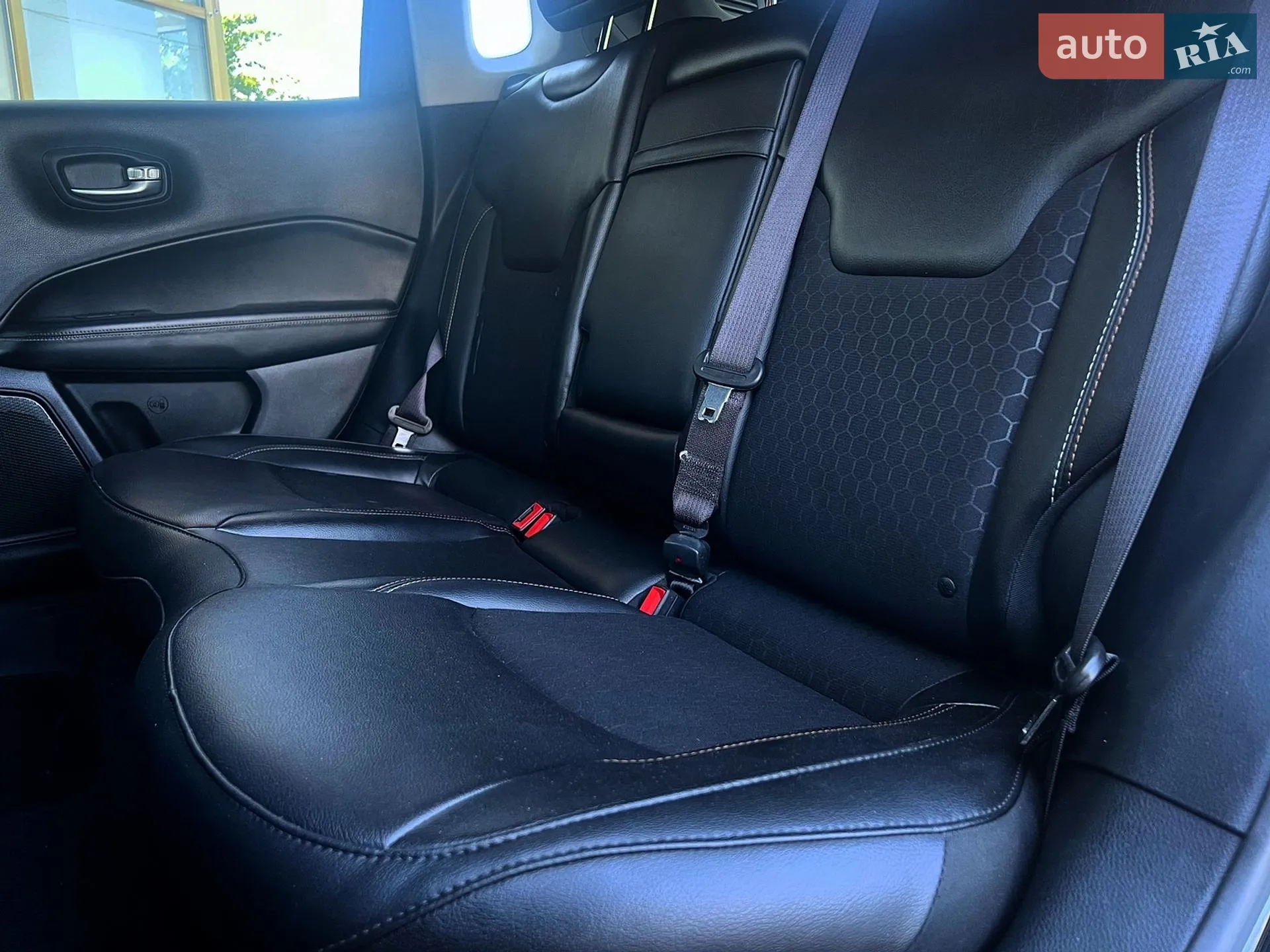 2018 Jeep Compass - мініатюра 15