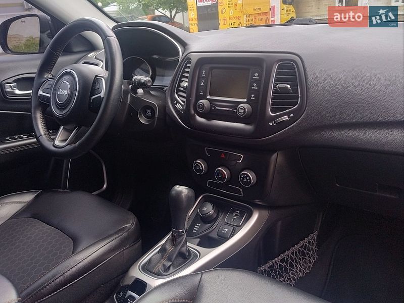 Внедорожник / Кроссовер Jeep Compass 2018 в Ровно