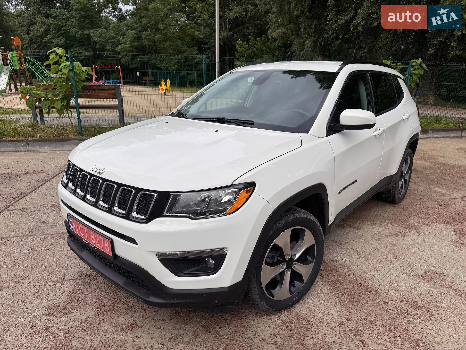 2017 Jeep Compass - мініатюра 3