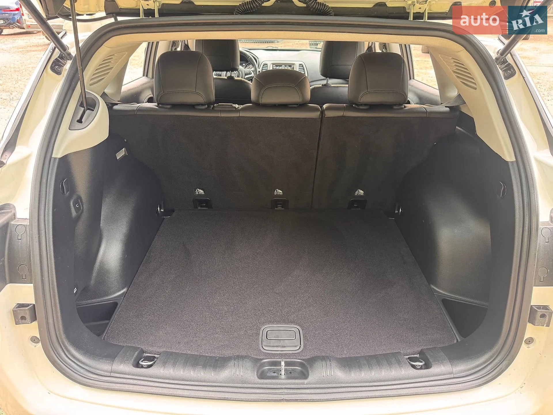 2017 Jeep Compass - мініатюра 20