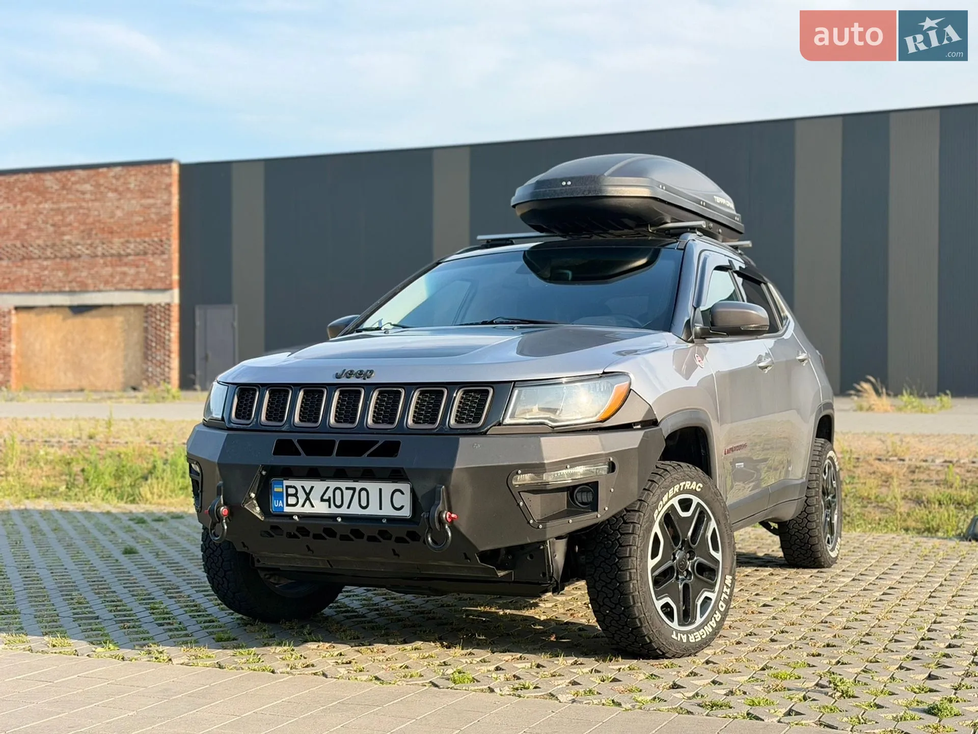 2017 Jeep Compass - мініатюра 2