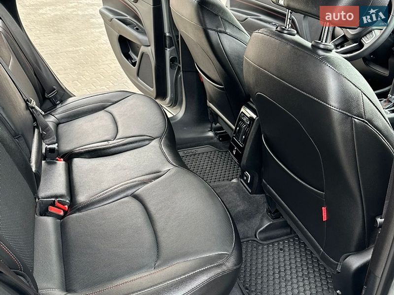 Внедорожник / Кроссовер Jeep Compass 2023 в Ромнах