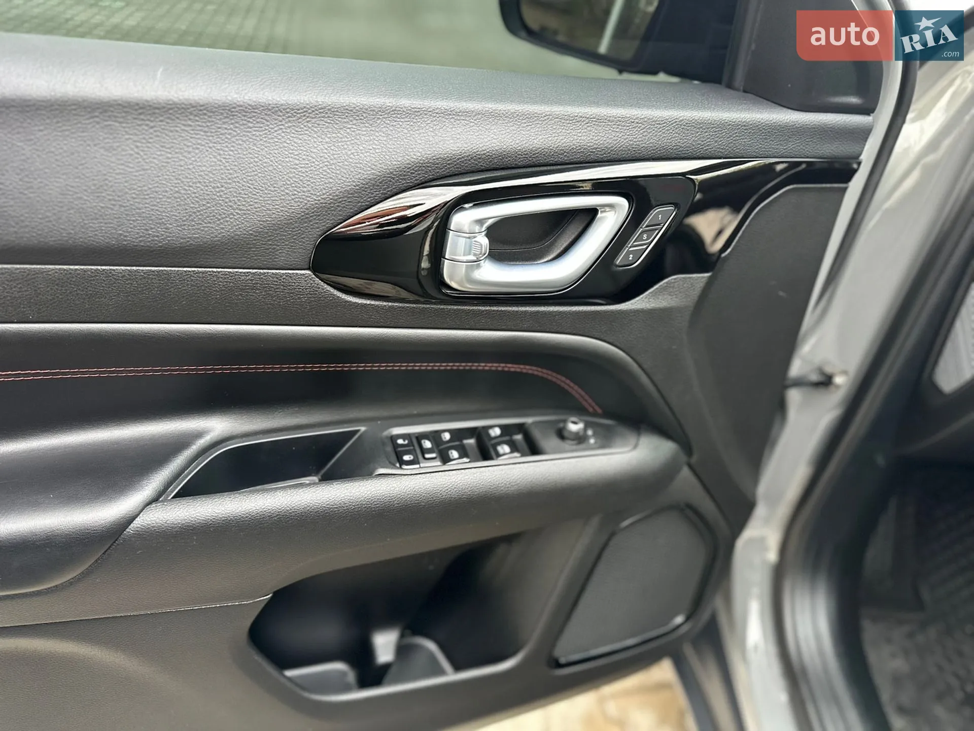 2023 Jeep Compass - мініатюра 28