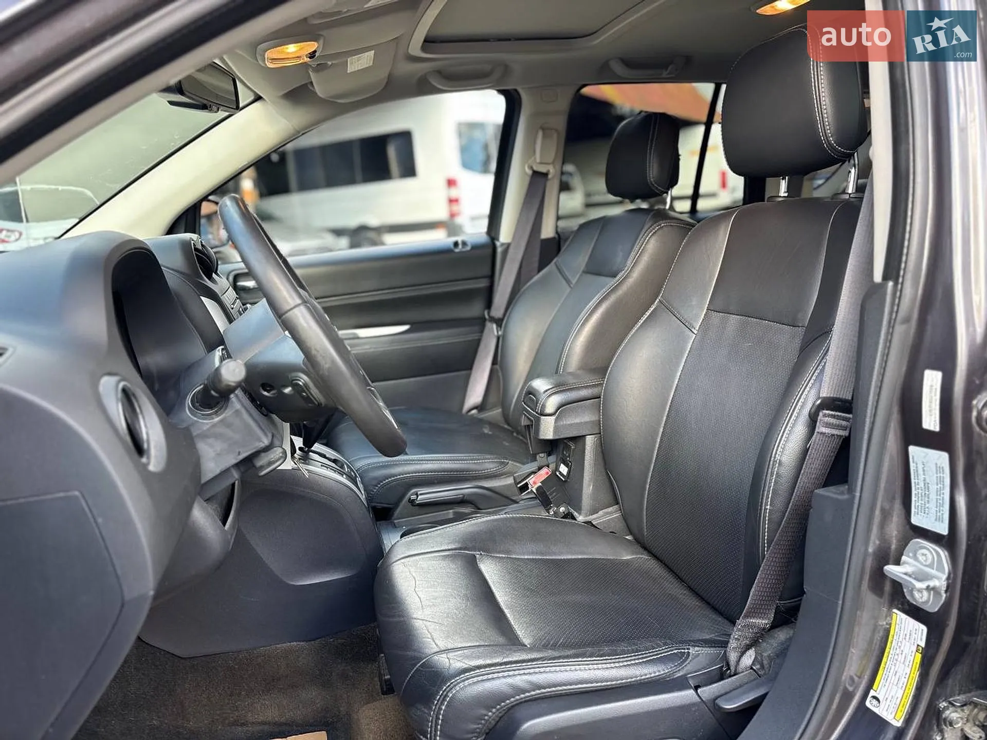 2016 Jeep Compass - мініатюра 26