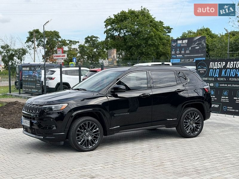 Внедорожник / Кроссовер Jeep Compass 2022 в Первомайске