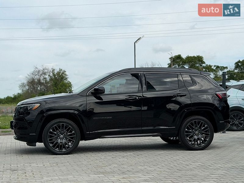 Внедорожник / Кроссовер Jeep Compass 2022 в Первомайске