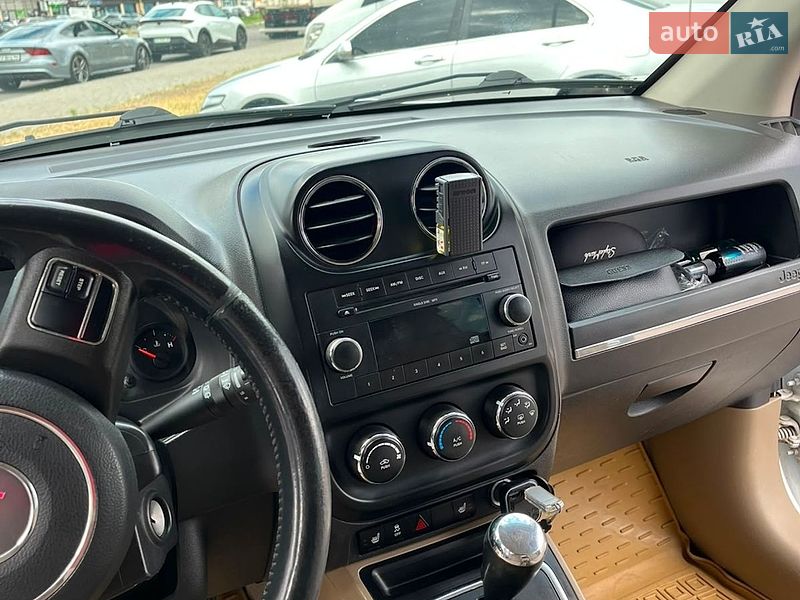 Позашляховик / Кросовер Jeep Compass 2011 в Черкасах