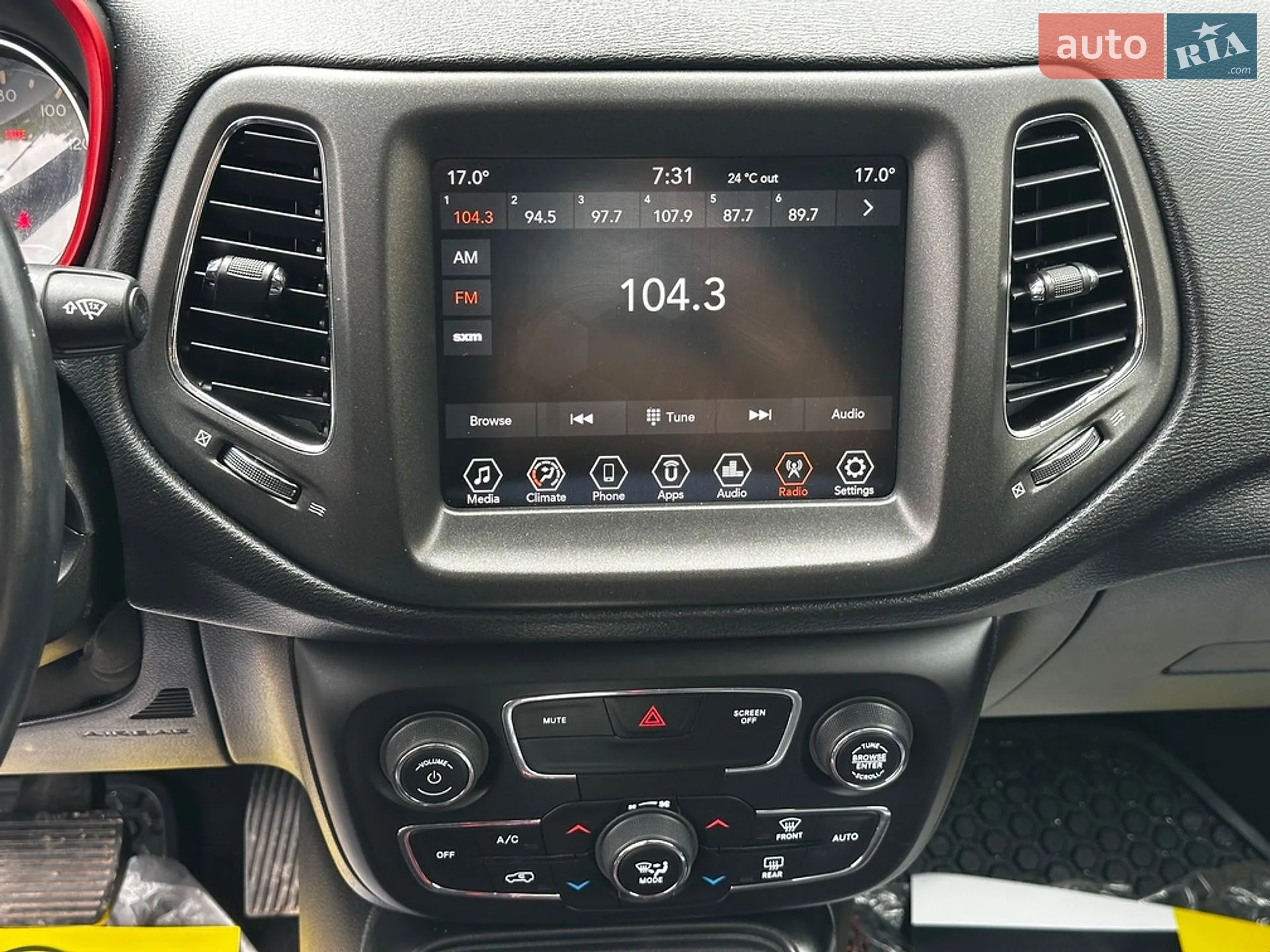 2019 Jeep Compass - мініатюра 24