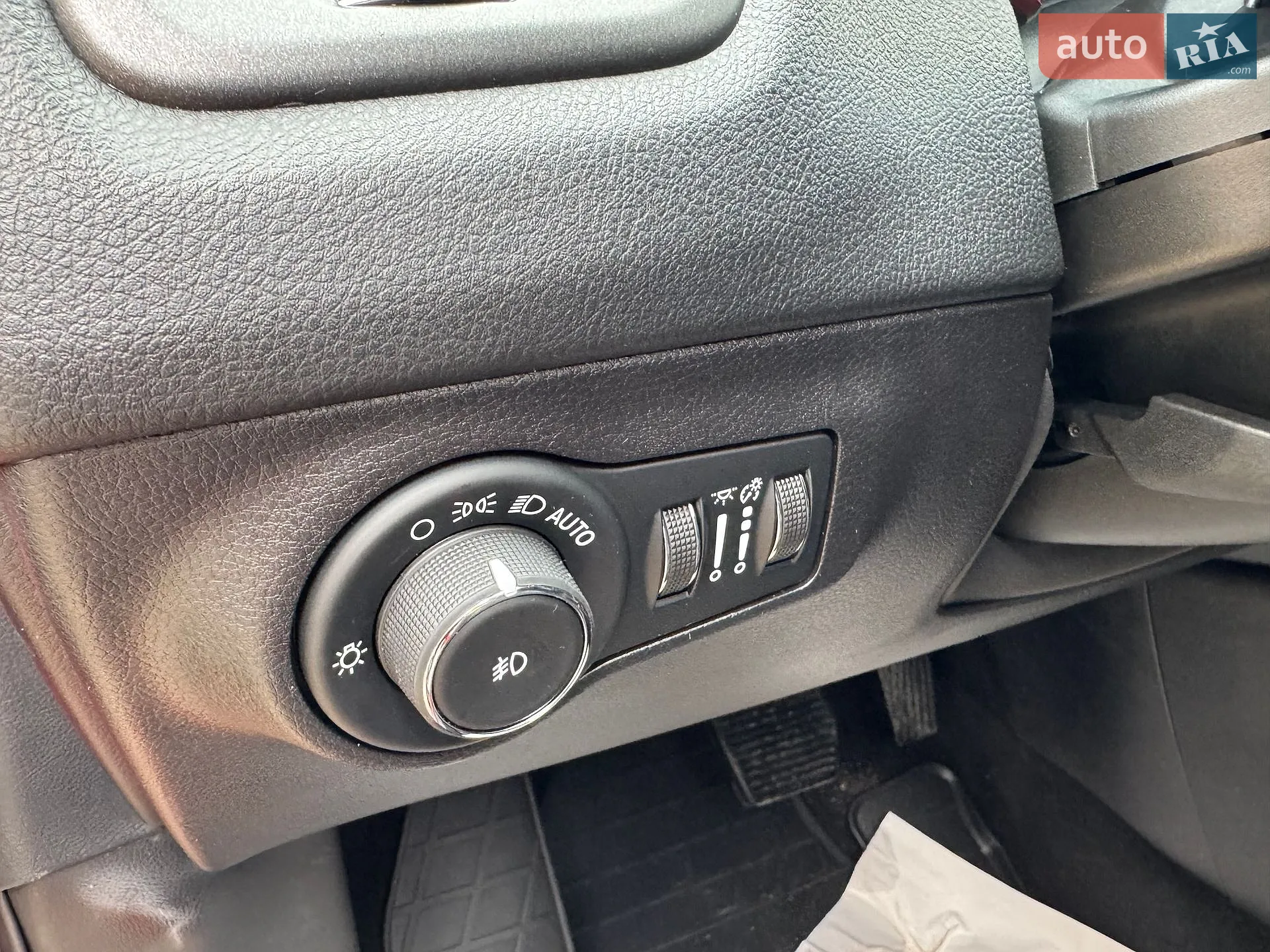 2019 Jeep Compass - мініатюра 24
