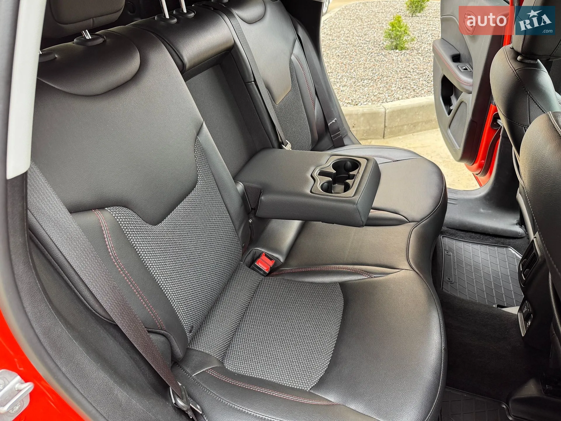 2019 Jeep Compass - мініатюра 39