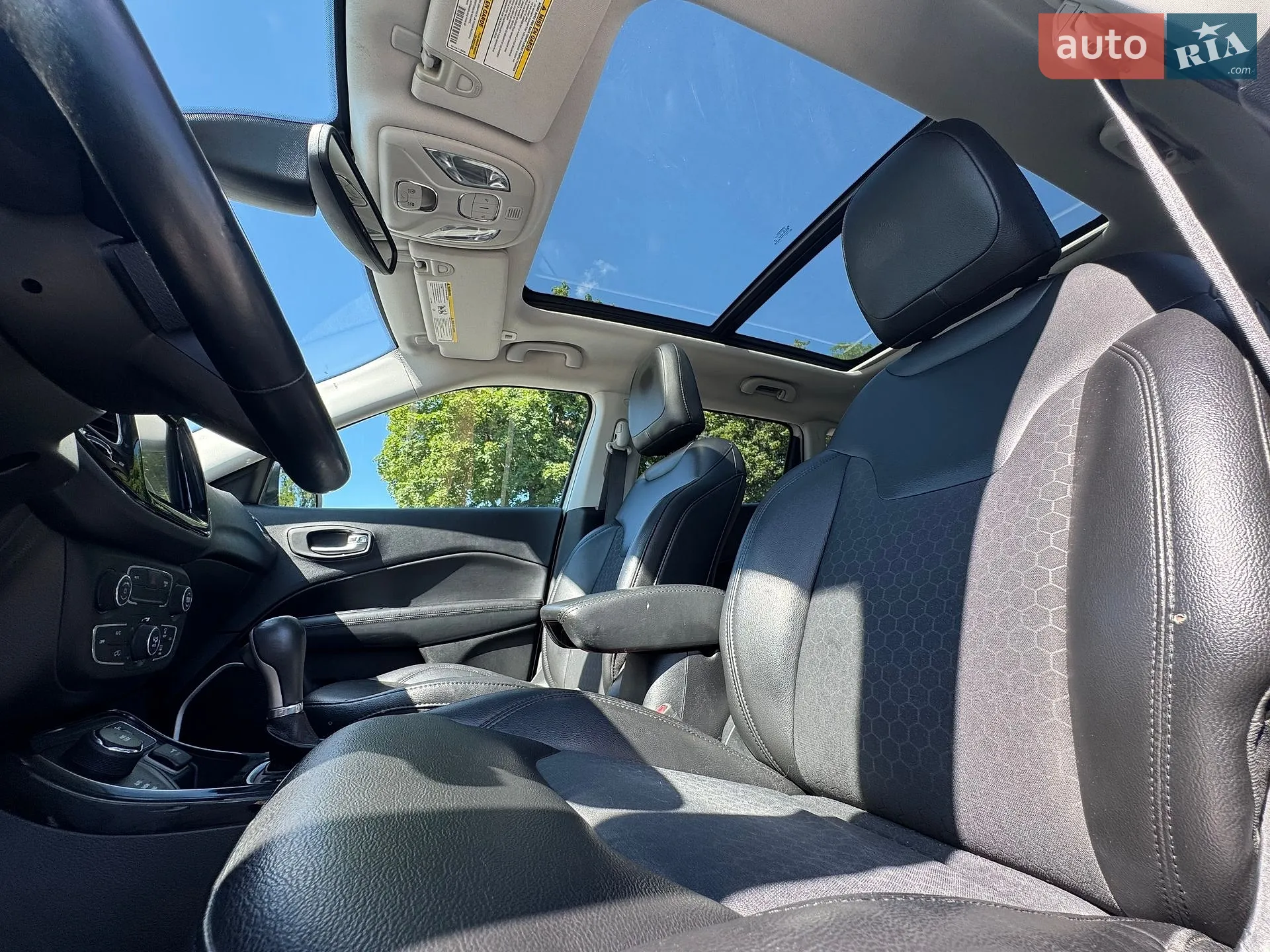 2019 Jeep Compass - мініатюра 12