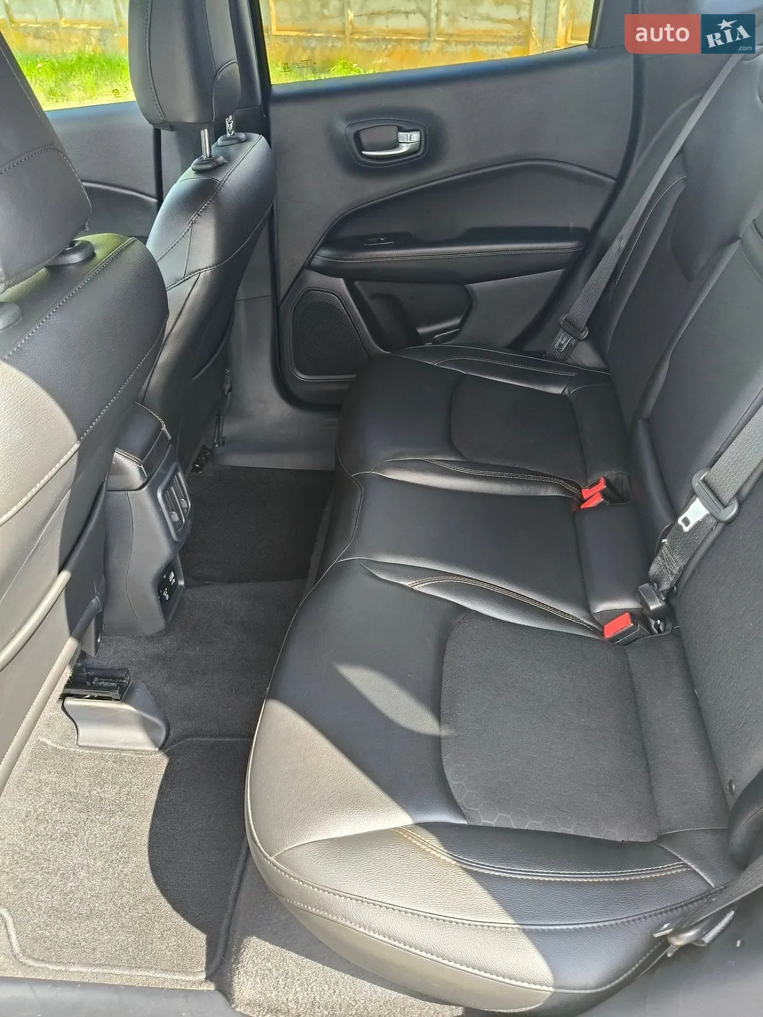 2017 Jeep Compass - мініатюра 15