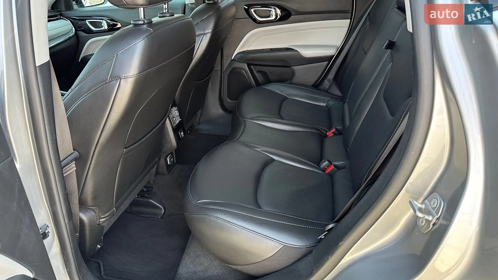 2021 Jeep Compass - мініатюра 14