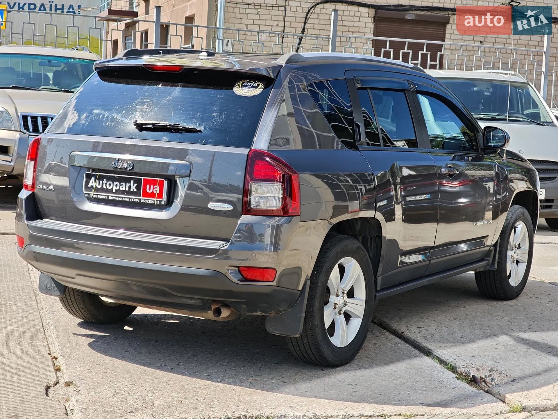 2016 Jeep Compass - мініатюра 12
