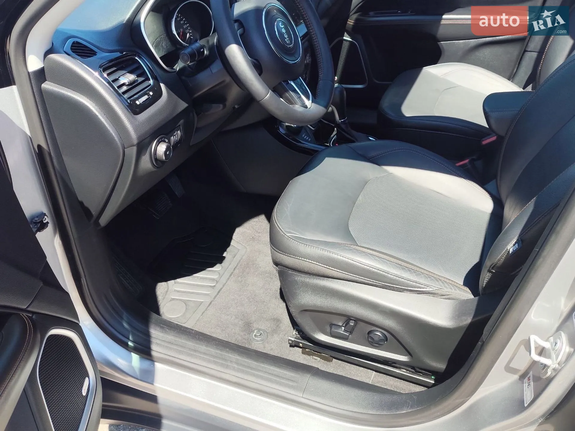 2018 Jeep Compass - мініатюра 24