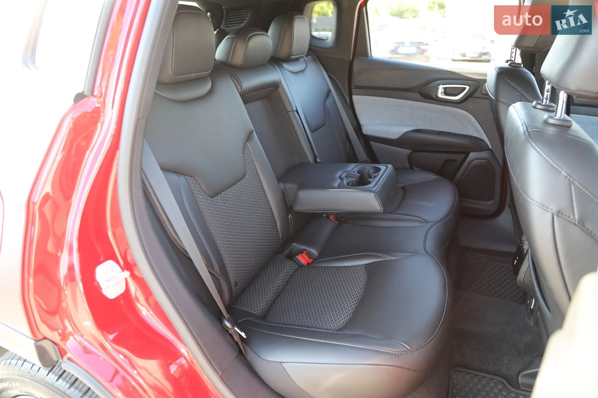 2025 Jeep Compass - мініатюра 15