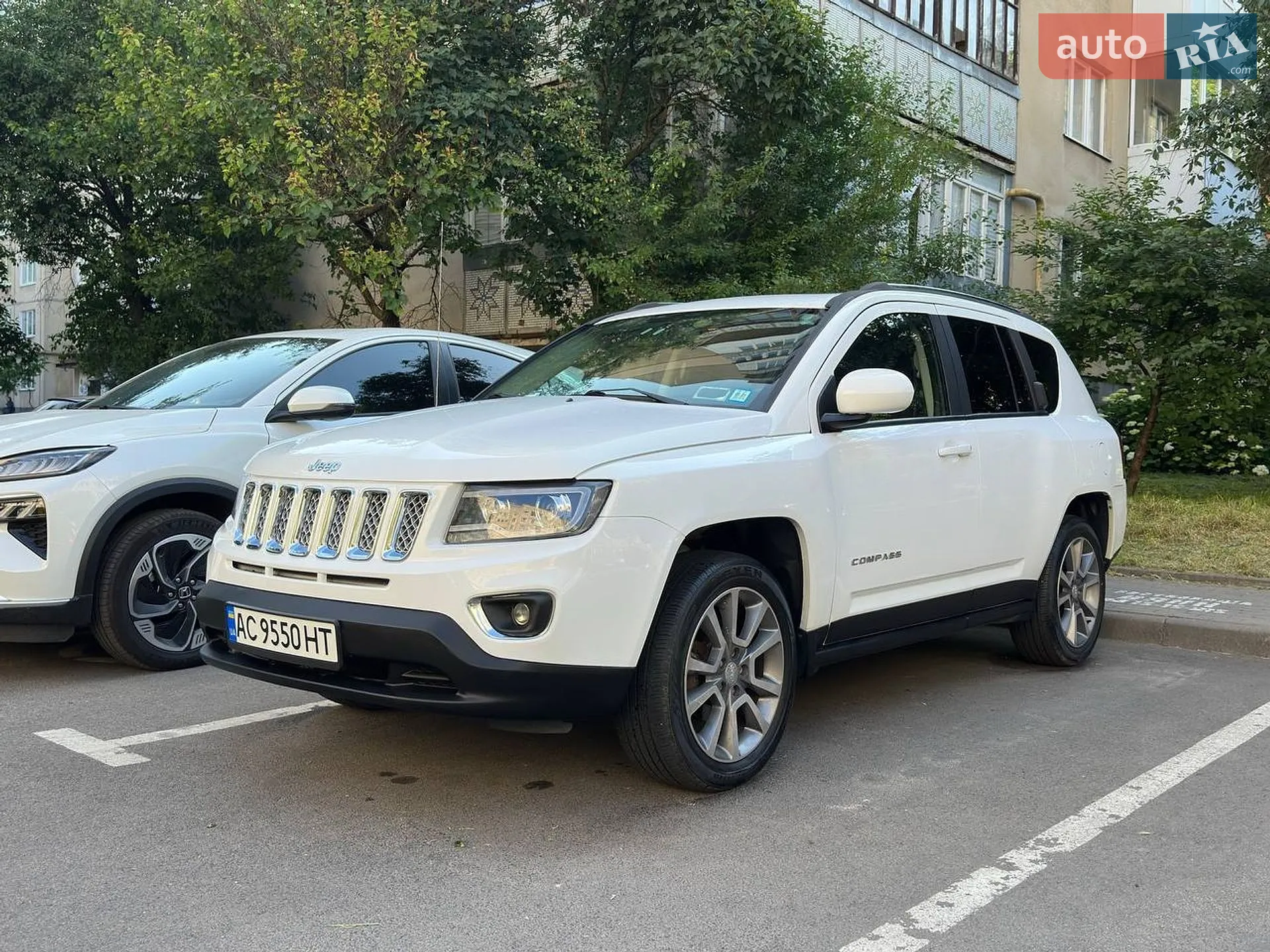 2016 Jeep Compass - мініатюра 2