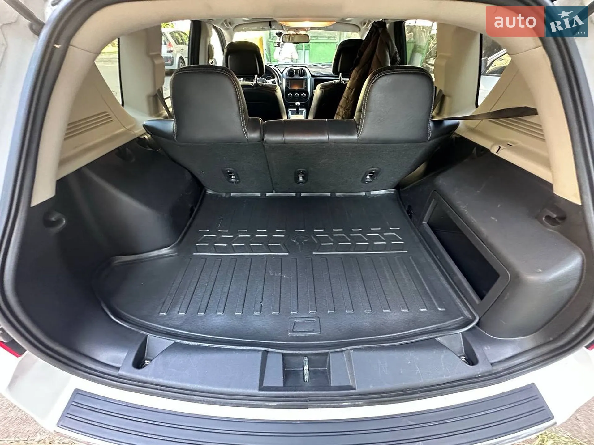 2016 Jeep Compass - мініатюра 9