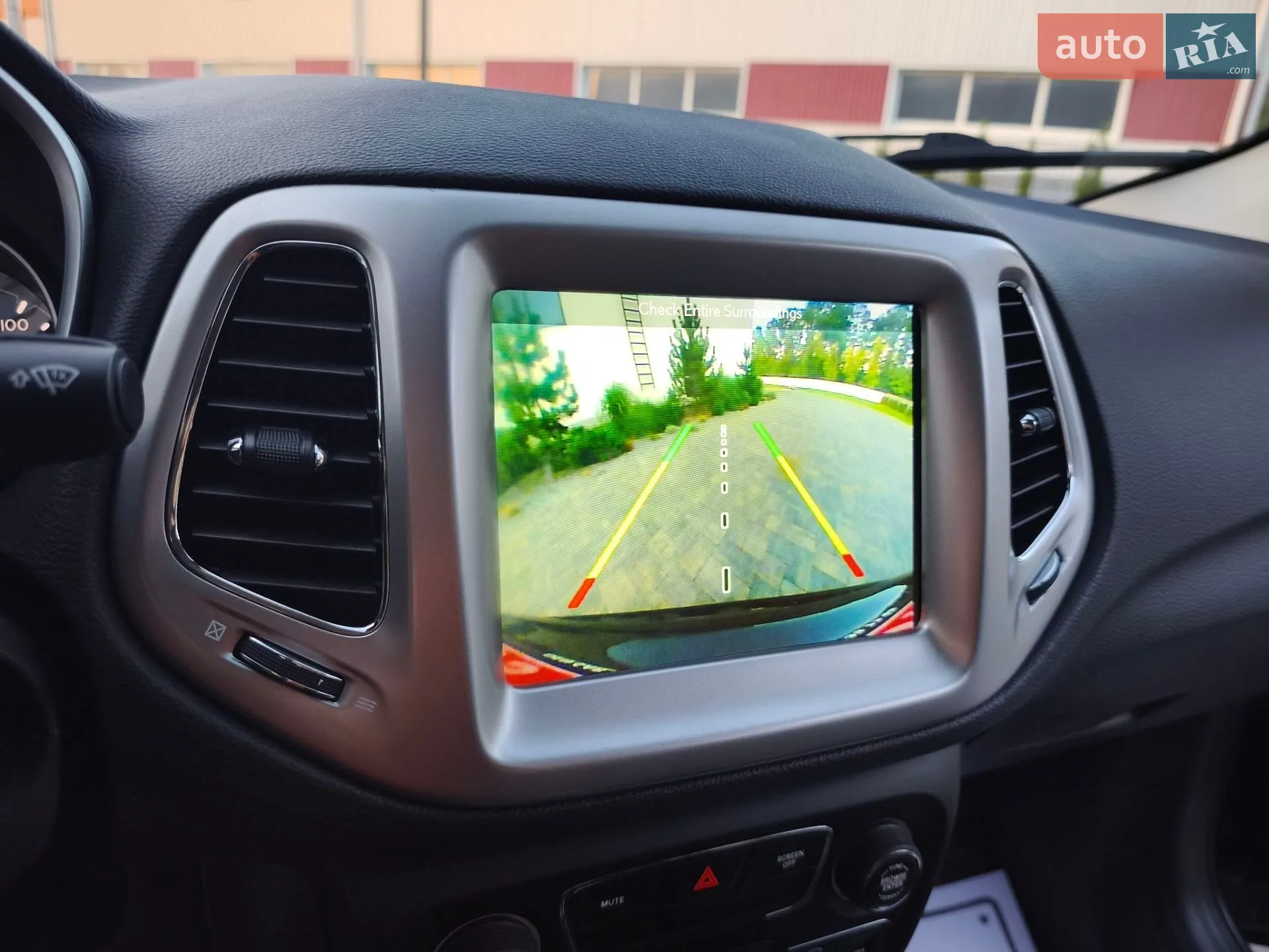 2019 Jeep Compass - мініатюра 27