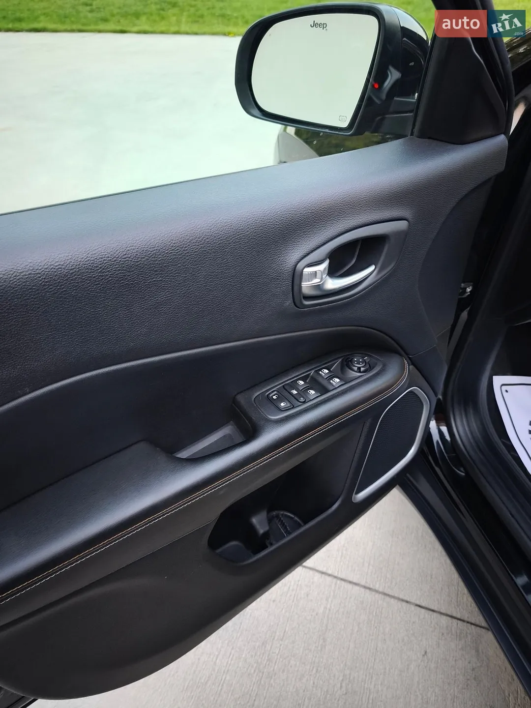 2019 Jeep Compass - мініатюра 24