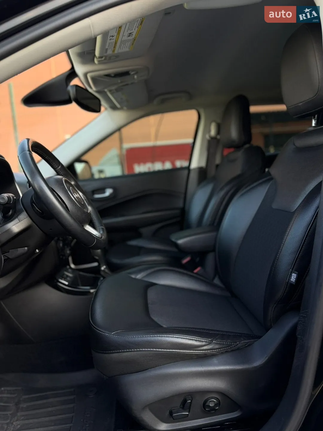 2018 Jeep Compass - мініатюра 16