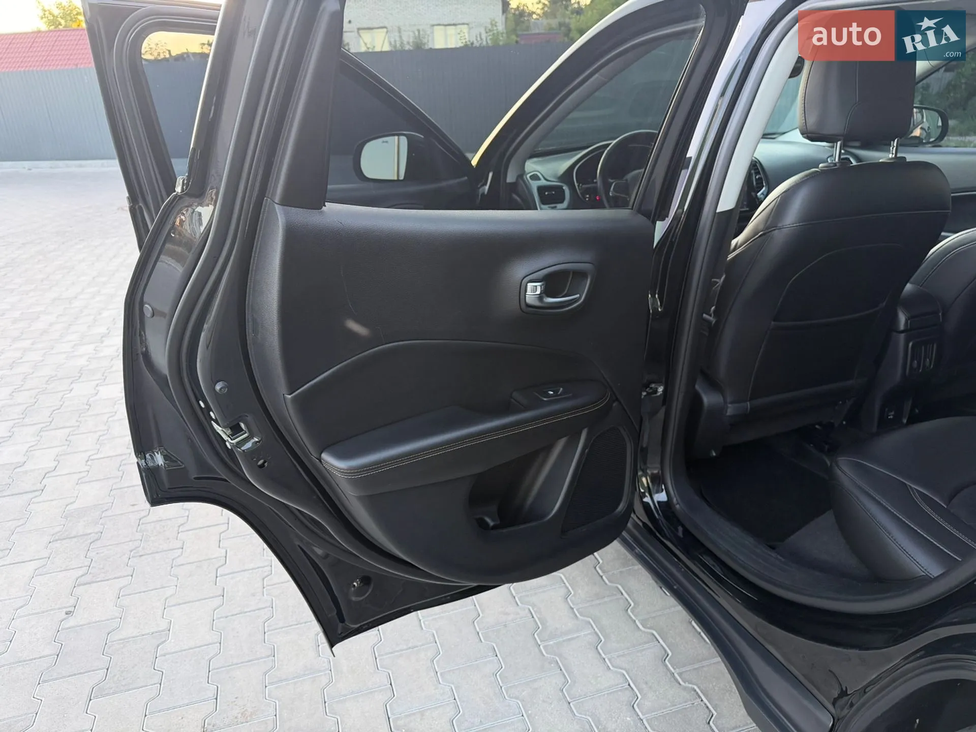 2018 Jeep Compass - мініатюра 37