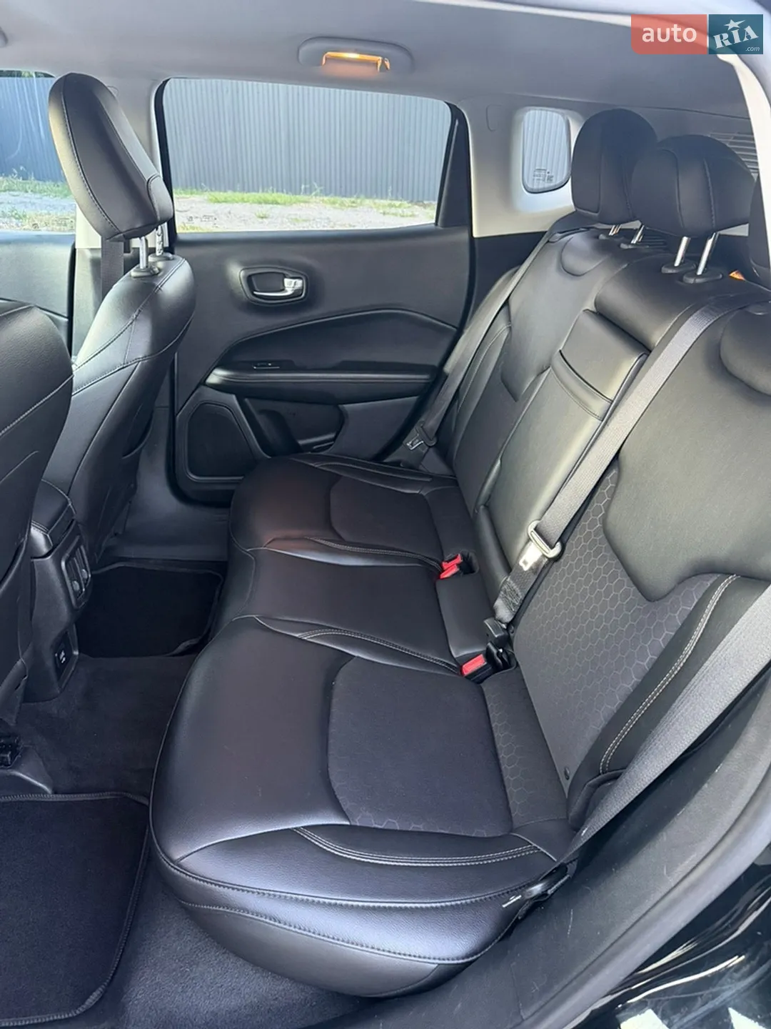 2018 Jeep Compass - мініатюра 39