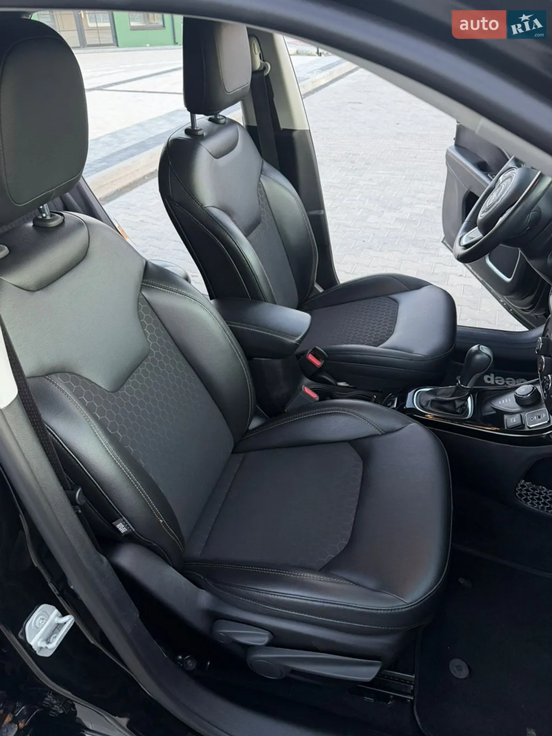 2018 Jeep Compass - мініатюра 41