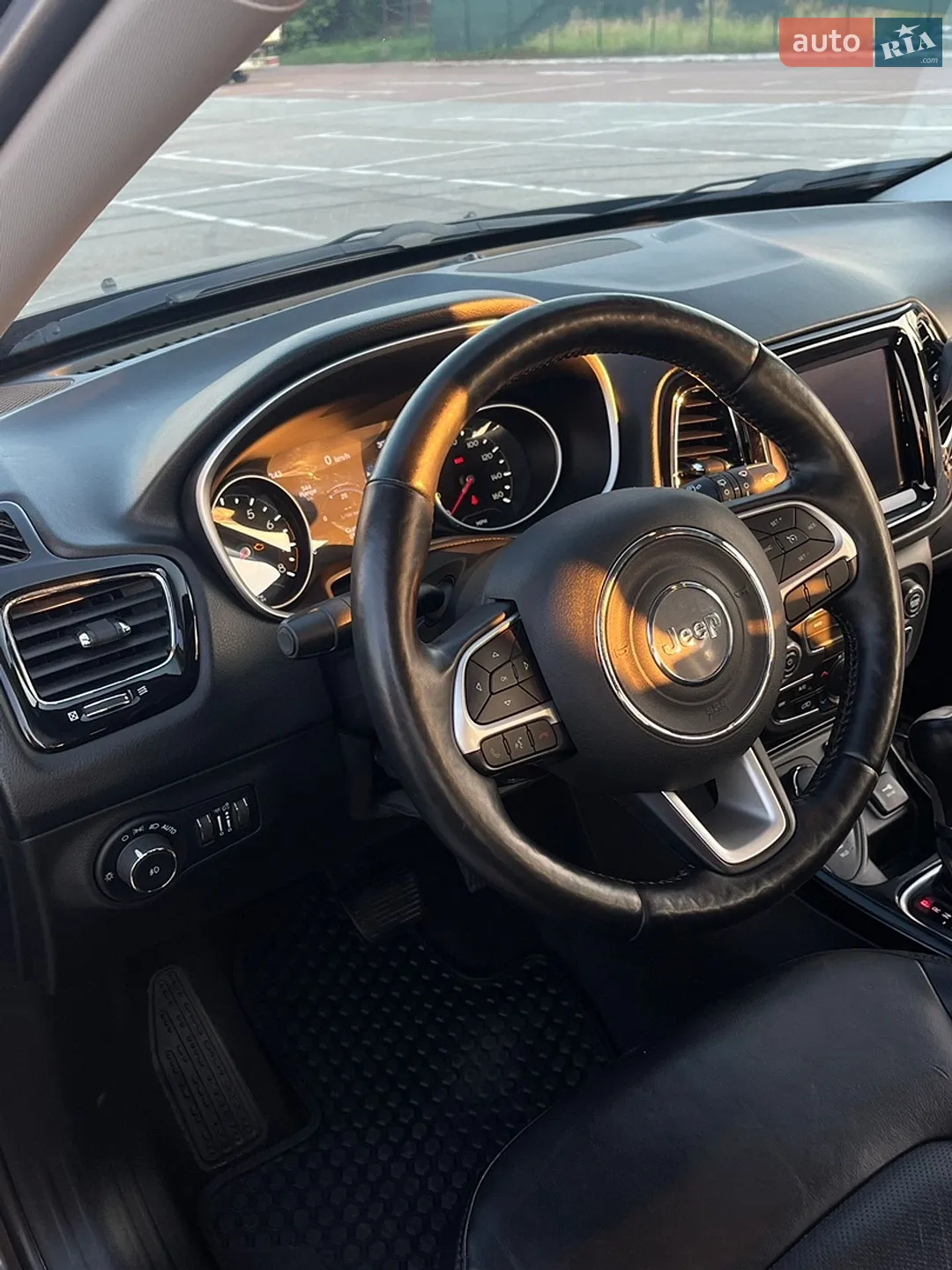 2017 Jeep Compass - мініатюра 13