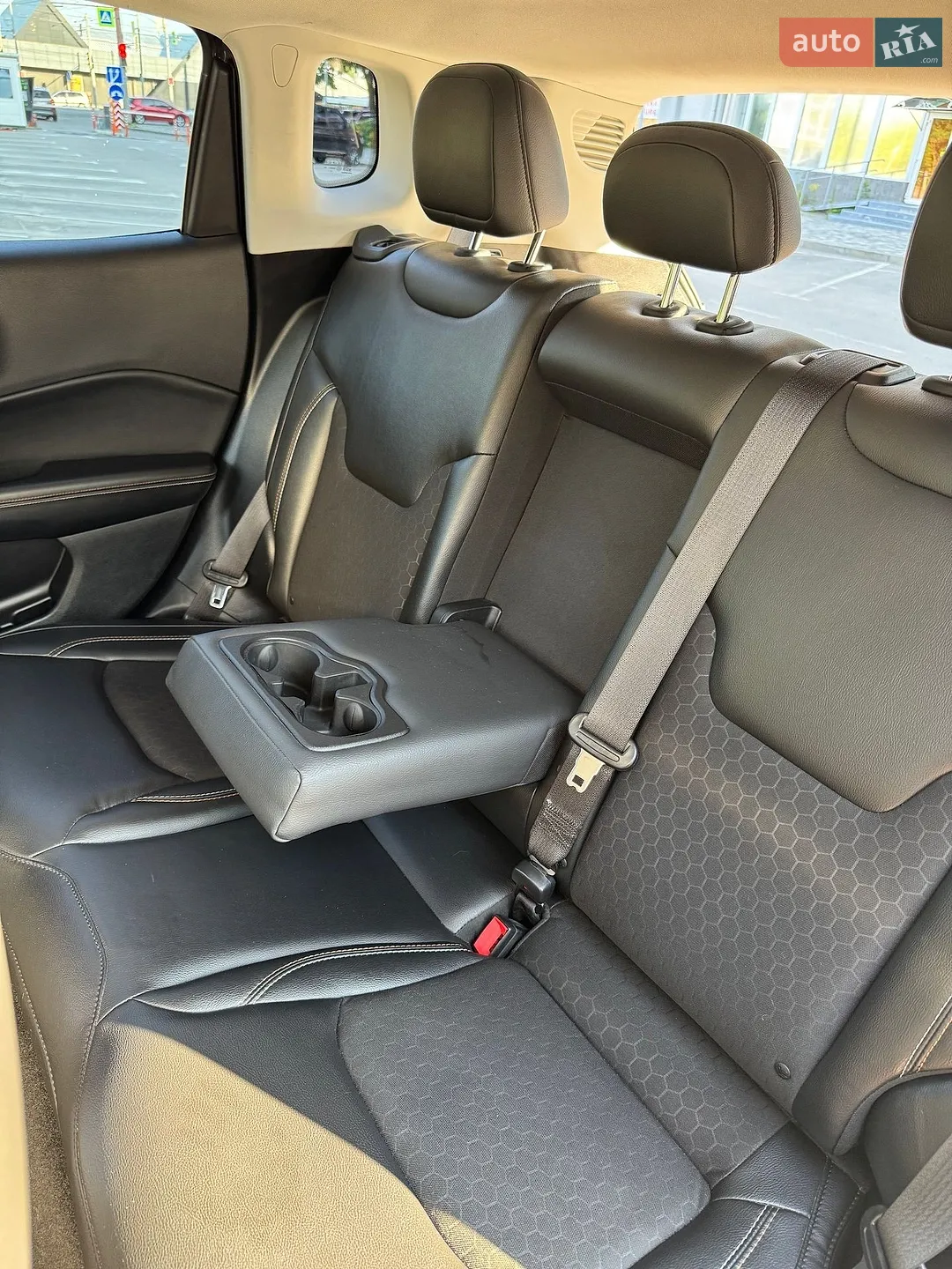 2018 Jeep Compass - мініатюра 13