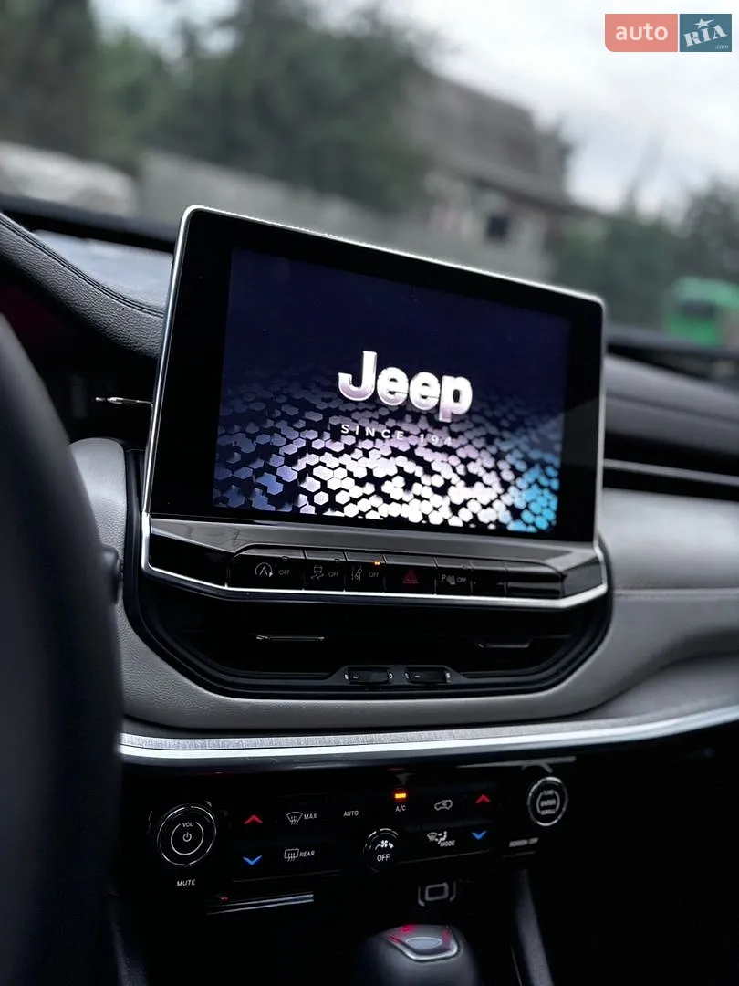 2025 Jeep Compass - мініатюра 13
