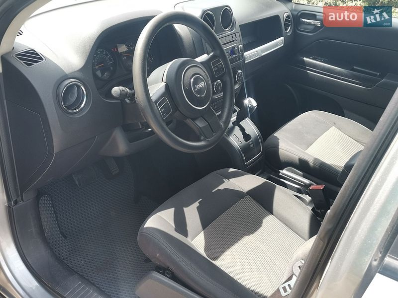 Внедорожник / Кроссовер Jeep Compass 2014 в Градижске фото 9 Внедорожник / Кроссовер Jeep Compass 2014 в Градижске