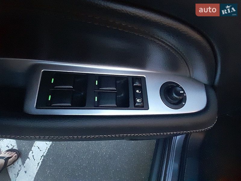 Позашляховик / Кросовер Jeep Compass 2016 в Києві фото 34 Позашляховик / Кросовер Jeep Compass 2016 в Києві