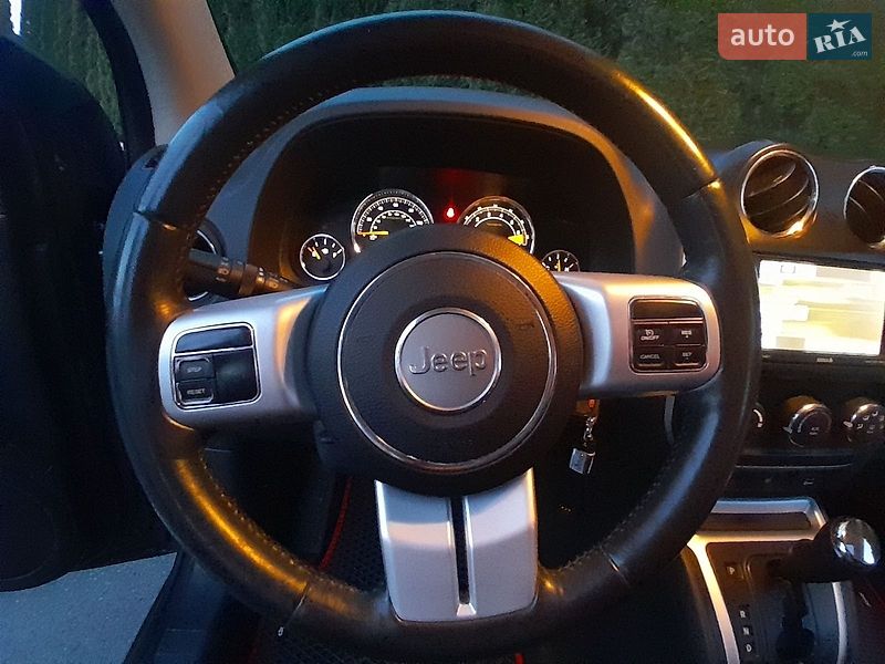 Позашляховик / Кросовер Jeep Compass 2016 в Києві фото 47 Позашляховик / Кросовер Jeep Compass 2016 в Києві