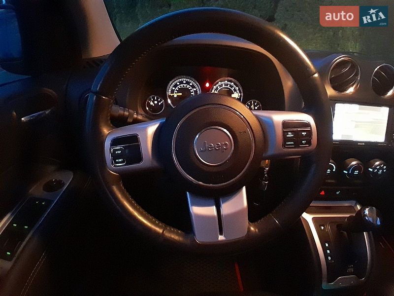 Позашляховик / Кросовер Jeep Compass 2016 в Києві фото 48 Позашляховик / Кросовер Jeep Compass 2016 в Києві