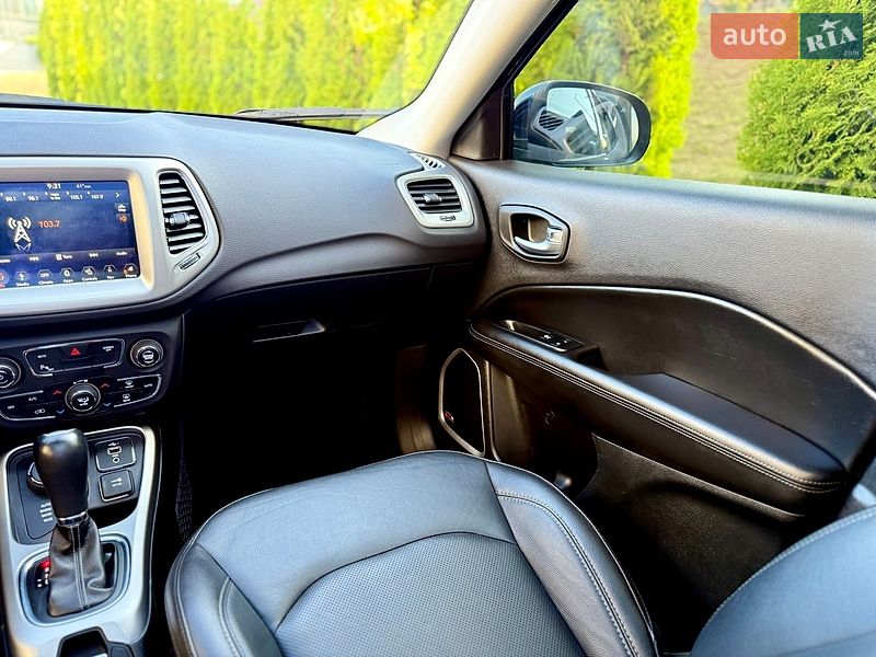 Внедорожник / Кроссовер Jeep Compass 2019 в Ровно