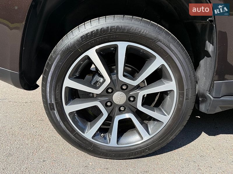 Позашляховик / Кросовер Jeep Compass 2013 в Києві фото 21 Позашляховик / Кросовер Jeep Compass 2013 в Києві